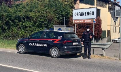 Derubato con la “tecnica dell’abbraccio” i carabinieri rintracciano e denunciano la giovane ladra.