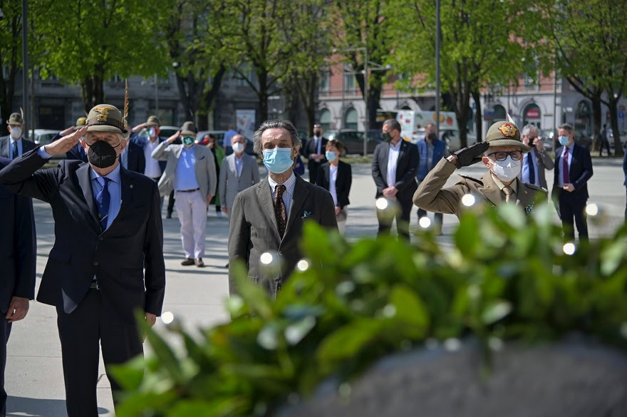 La visita a Bergamo di Fontana (2)