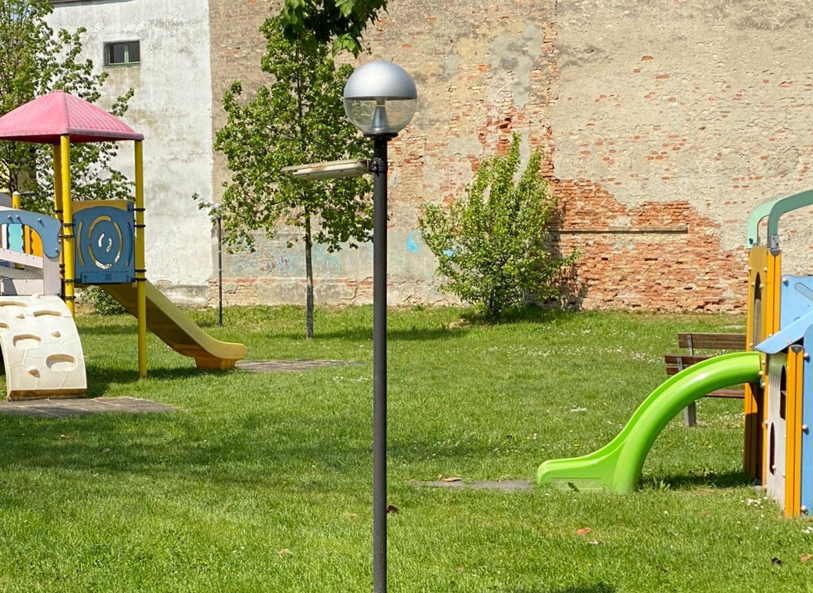 Parco Tarenzi: lampioni usurati da sostituire
