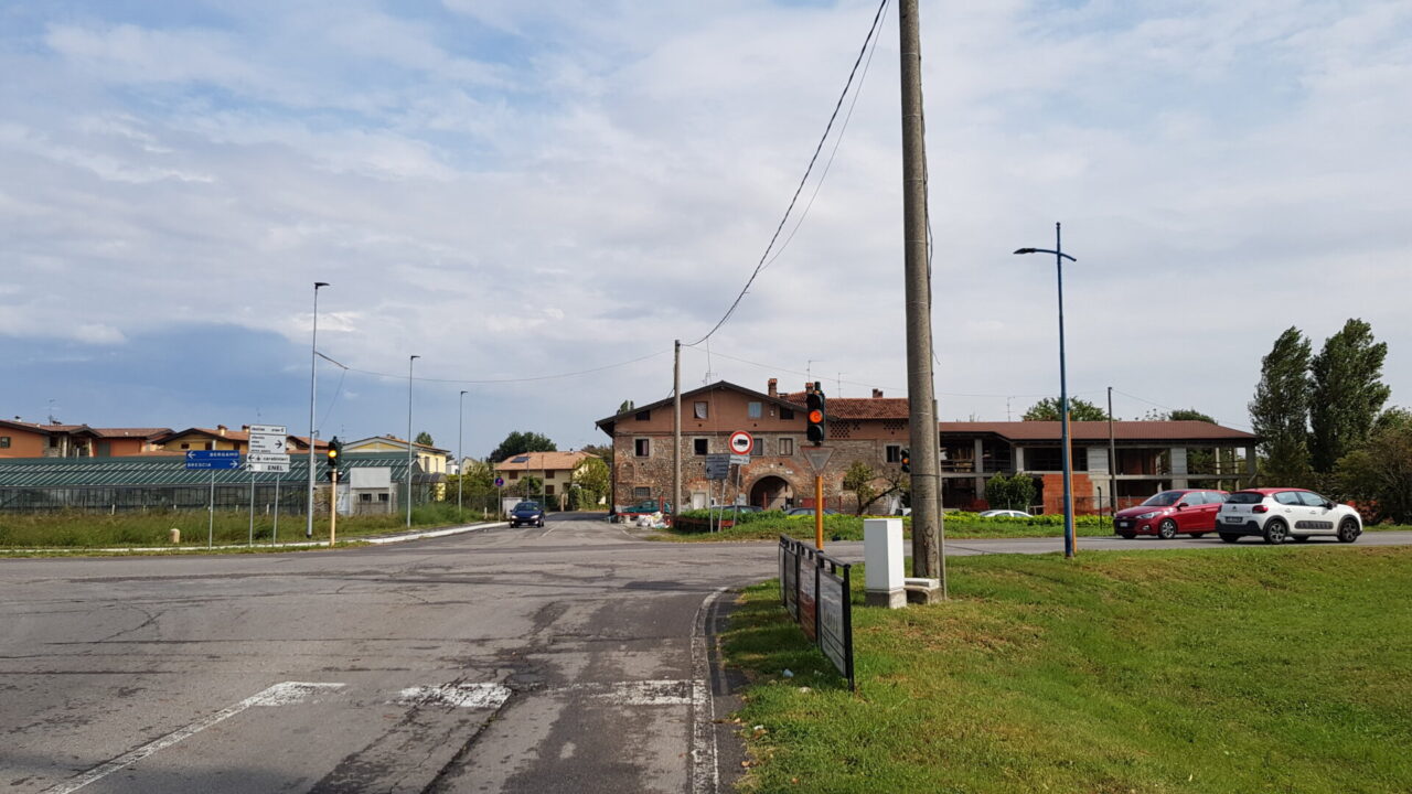 T-Red campione di multe: installato il contasecondi del giallo