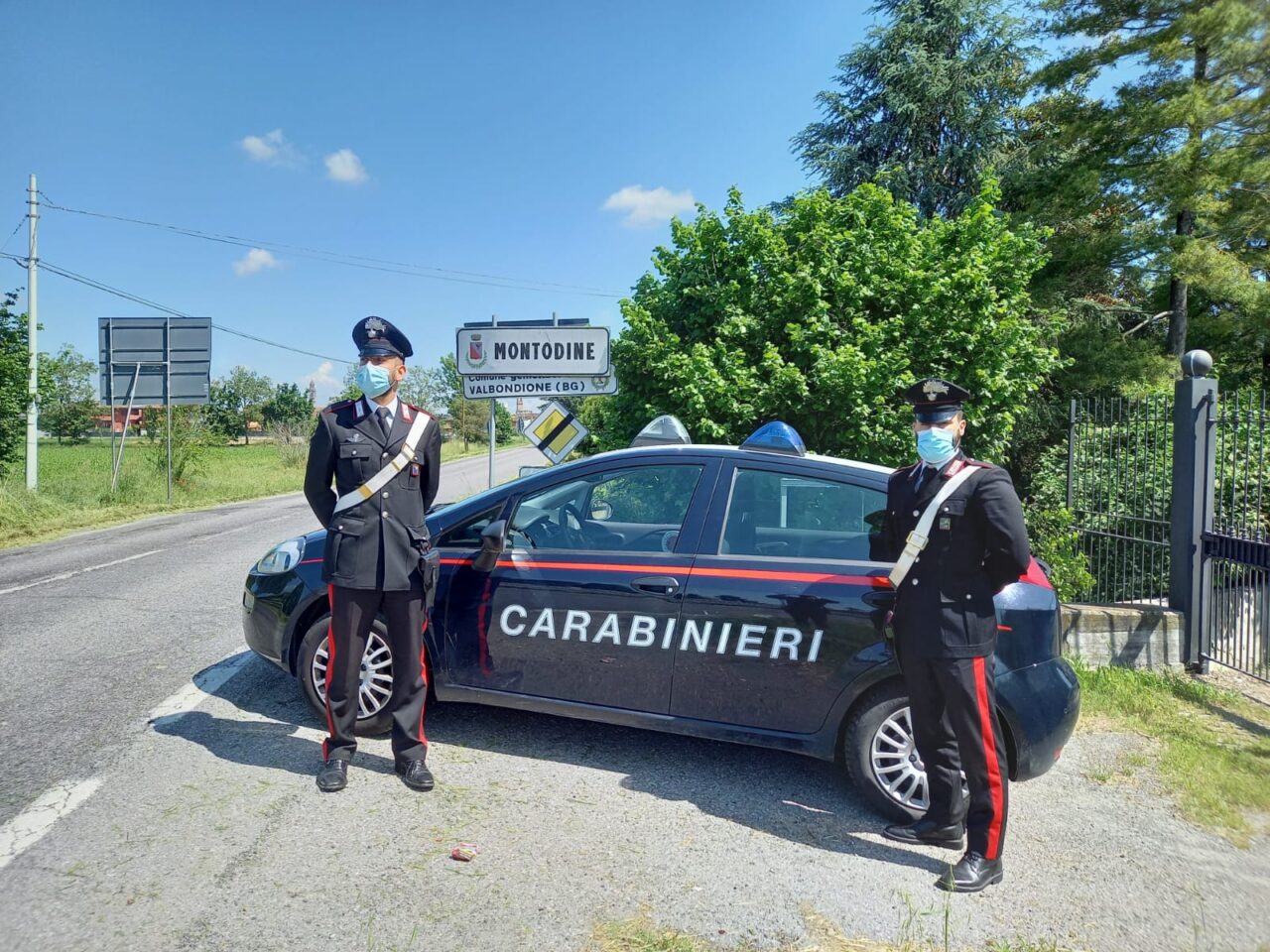 Vandali imbrattano la tela di Falcone e Borsellino