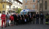 Il "Comitato di Treviglio e Gera d'Adda" dona una nuova ambulanza alla Croce rossa