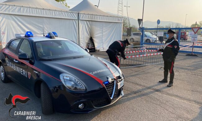 Bombe incendiarie al centro vaccinale, gli attentatori chiedono scusa