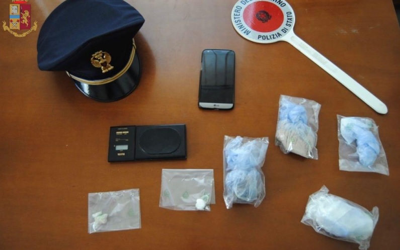 Lungo il Serio il market ambulante della droga: arrestato un bresciano
