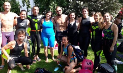 E' il giorno dell'impresa: Sara e Alberto attraversano a nuoto lo Stretto di Messina