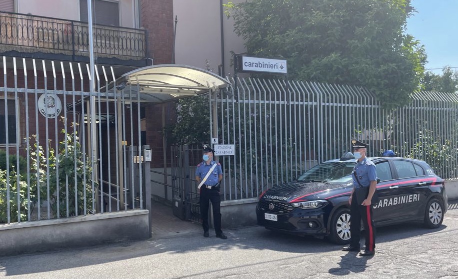 Furto in abitazione: denunciati un indiano e un romeno di 22 e 19 anni