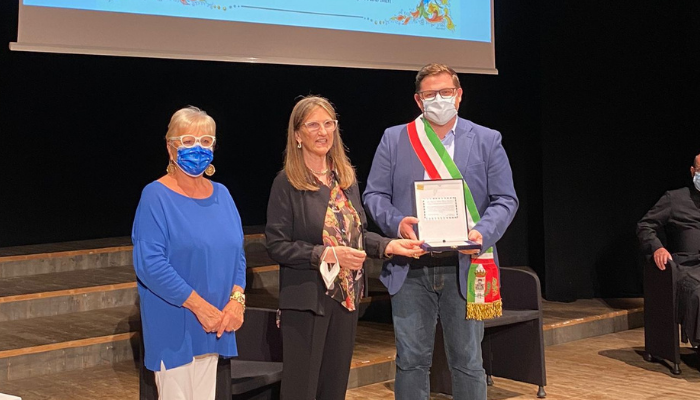 Il “grazie” di Treviglio alla preside Maria Gloria Bertolini
