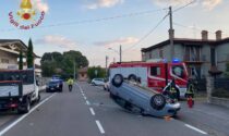 Ribaltamento a Calcio all'alba, coinvolto un 27enne