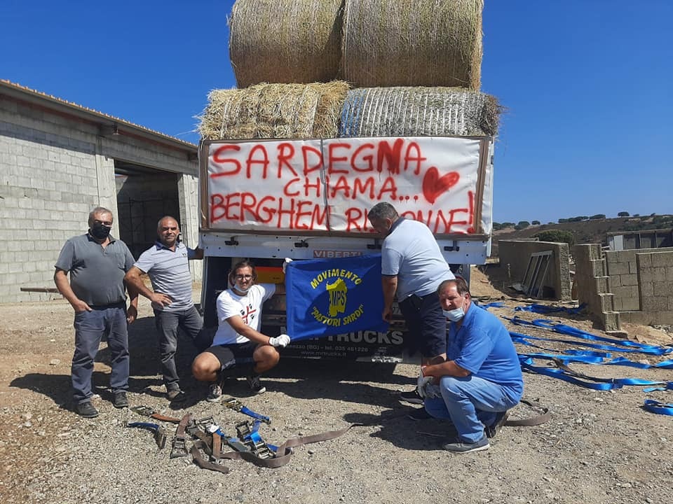 La Sardegna chiama e Cologno risponde: fieno per sostenere le aziende bruciate