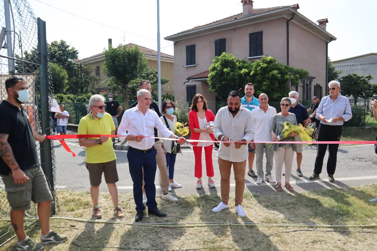 Inaugurato il campo da calcio in memoria di Casati e Modanesi