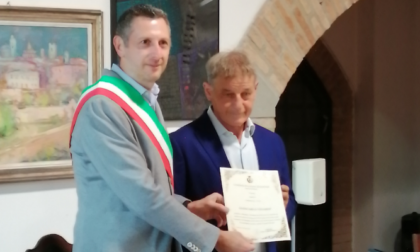 Benemerenza civica all'ex calciatore Giancarlo Finardi