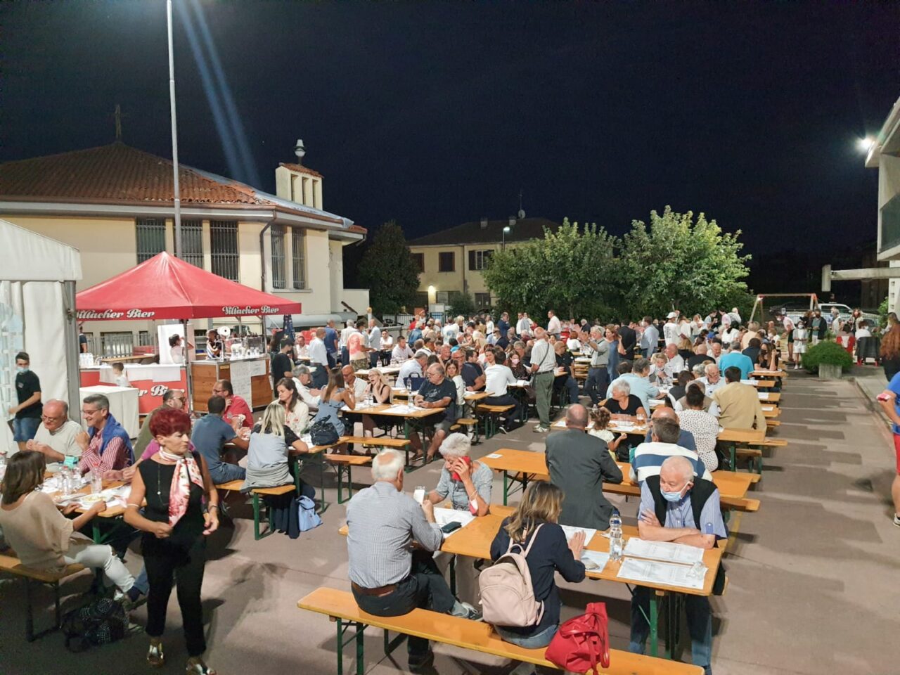 La Geromina chiama e Treviglio (ma non solo) risponde: successo per la cena solidale