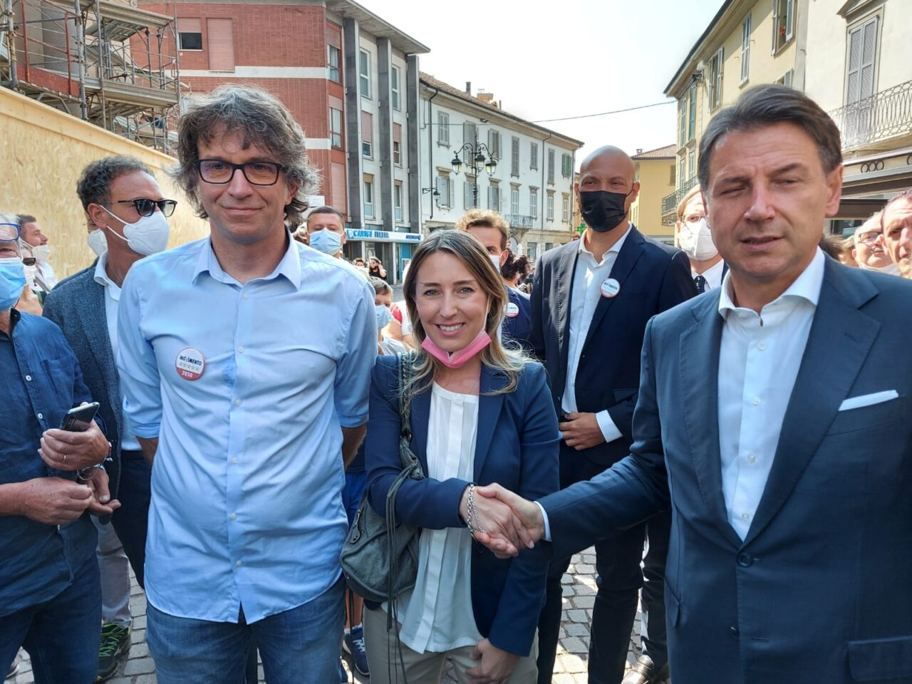 Conte a Treviglio: “So che qui stanno costruendo 20-30-40 supermercati… A quanti dobbiamo arrivare?”