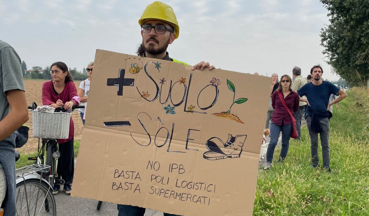 “No autostrada”: Tura guida la camminata di Treviglio Aperta