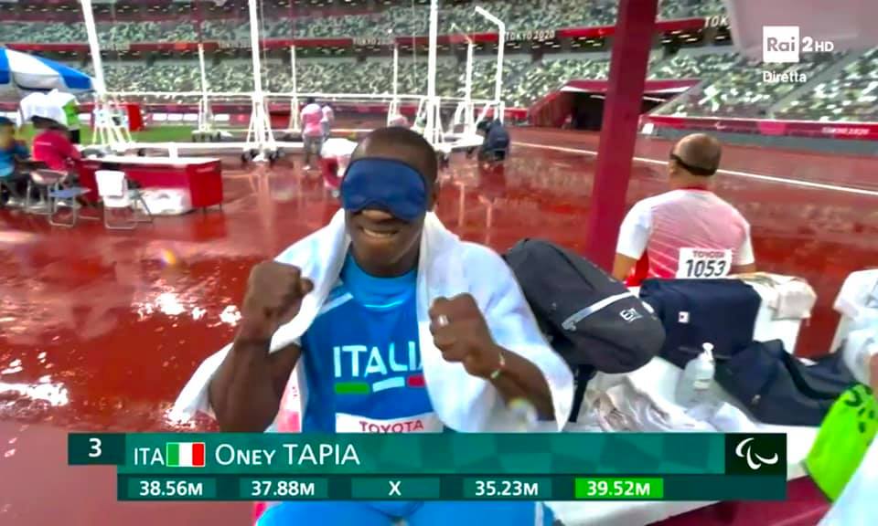 Il lancio del disco regala un altro bronzo a Oney Tapia