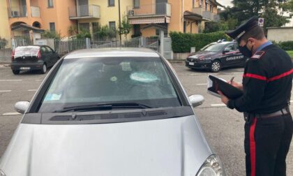 Danneggia sei auto in sosta, arrestato 23enne