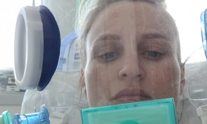 Contagiata dal Covid in gravidanza, partorisce e finisce in coma