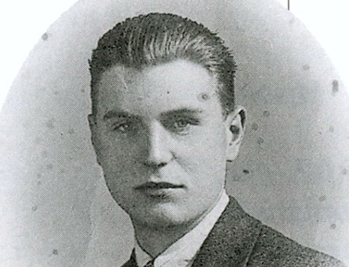 Una pietra d’inciampo per commemorare il tenente Emanuele Carioni