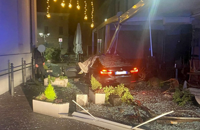 Fuga con l’auto rubata, arrestato 36enne pregiudicato
