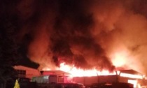 Enorme incendio a Verdellino: il video delle fiamme