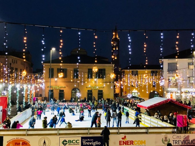 Dalla pista di pattinaggio ai mercatini: Treviglio on ice sta tornando