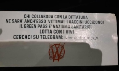 "Green pass è nazismo": l'ultima follia no-vax contro i sanitari, nel cuore della Bergamo martoriata dal Covid