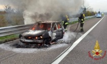 Auto prende fuoco su Brebemi