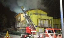 Incendio devasta una palazzina: sei famiglie sfollate