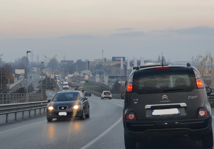 Qualità dell’aria 2022: Bergamo respira ma è “al limite”