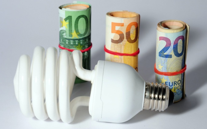 Gas e luce, che stangata: +55% per l’energia elettrica e +41,8% per il metano