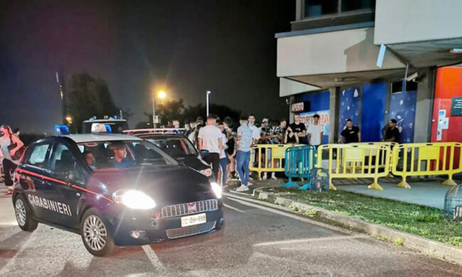 Discoteca (di nuovo) chiusa: stavolta per un mega assembramento
