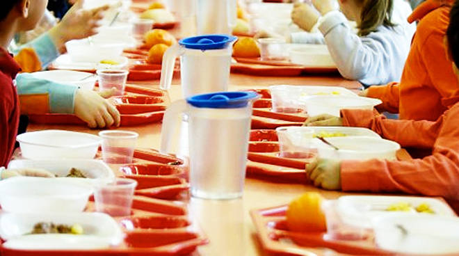 Mensa, a scuola alla fine vince il buon senso