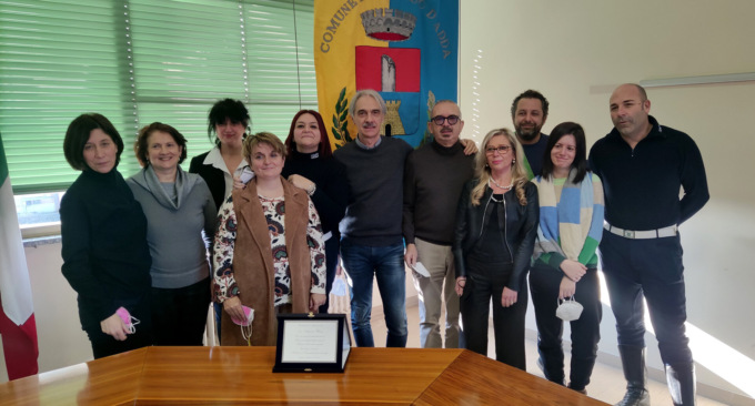 Bacis va in pensione, festeggiato da amministratori e colleghi