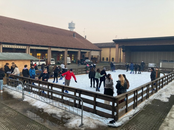 La pista di pattinaggio chiude in anticipo