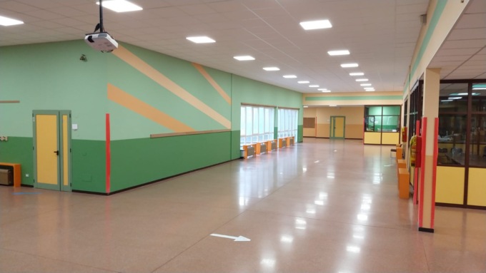 Conclusi i lavori di riqualificazione del plesso scolastico, i bambini ringraziano il sindaco