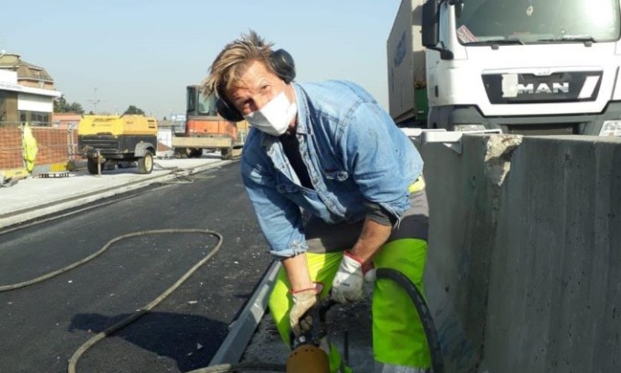 Colpito in testa dalla benna dell’escavatore, muore operaio bergamasco