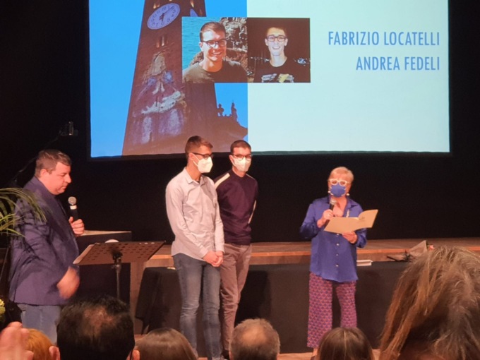 Fabrizio e Andrea, tra i tavoli della pizzeria dei ragazzi speciali