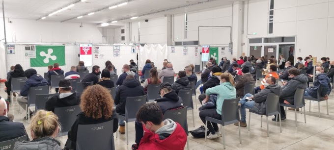 In 300 per ricevere la terza dose alla” Open vax” di Spirano