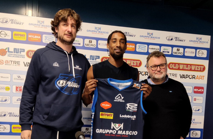 La Blu Basket presenta Corbett: “Qui per alzare il livello e vincere”