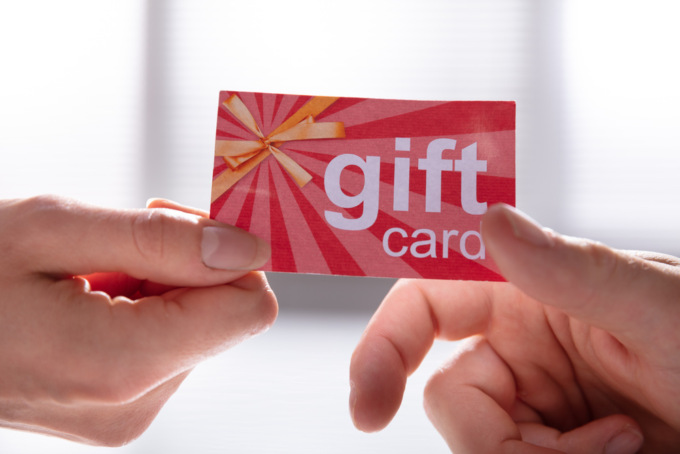 Continua la crescita dell’e-commerce anche nel 2022 ed esplode il fenomeno delle gift card