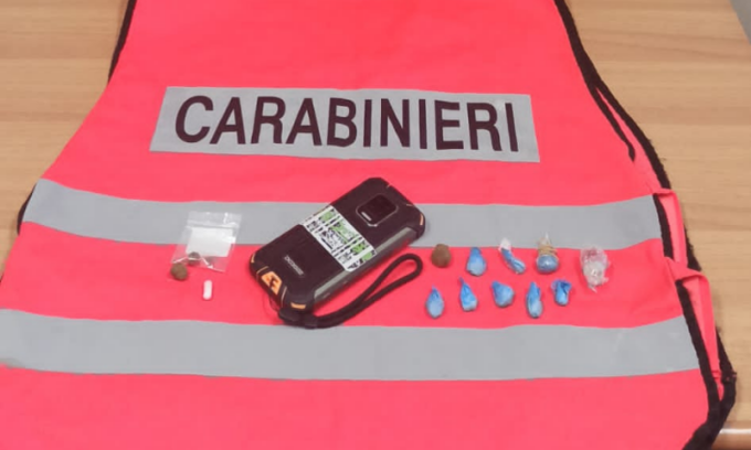 Beccati con la droga prima del rave party, in carcere 22enne bergamasca