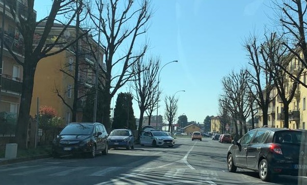 Investita da un’auto in centro a Treviglio
