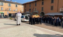 Addio a Stefano: oggi i funerali del "gigante buono" che vigilava sui locali della Bassa