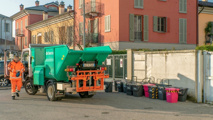 Il patto “Bella Napoli” per la raccolta rifiuti nella Bassa