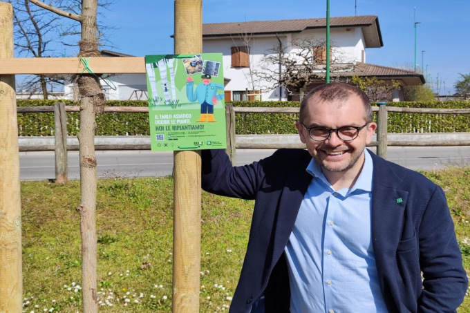 Alberi tagliati per colpa del tarlo asiatico, a Ghisalba ripiantumate 165 essenze