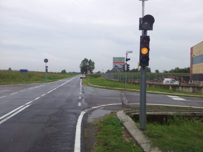 Due incidenti in poche ore all’incrocio “maledetto”