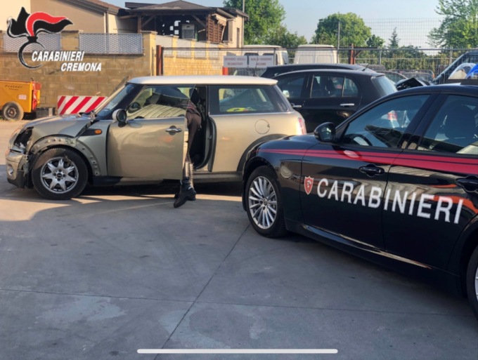 Inseguimento a Spino, 22enne denunciato per resistenza a pubblico ufficiale e ricettazione