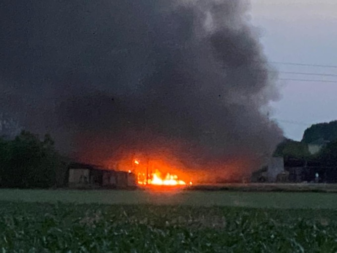 Fiamme in campagna, udite tre esplosioni