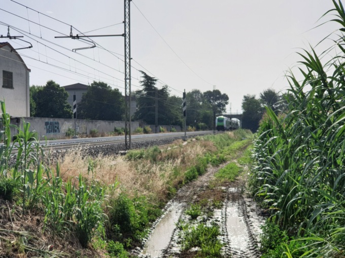 Travolto dal treno tra Treviglio e Vidalengo: gambe amputate