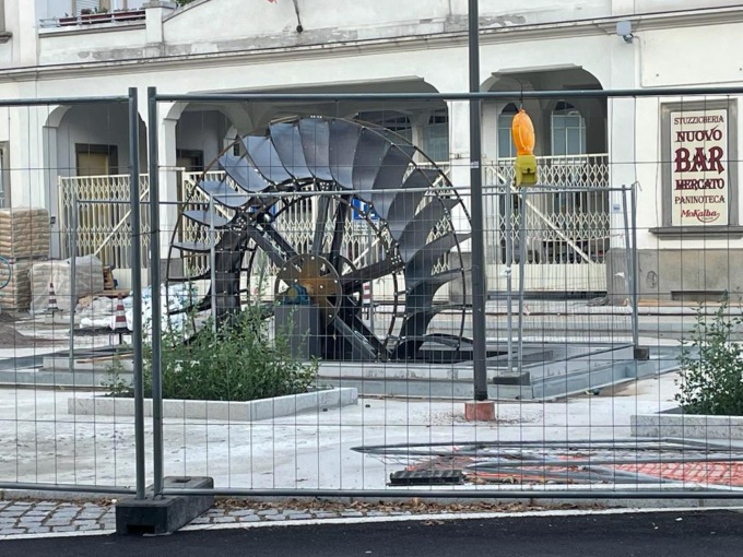 La “nuova” piazza Cameroni prende forma: il mulino sarà “simbolo della laboriosità” della città